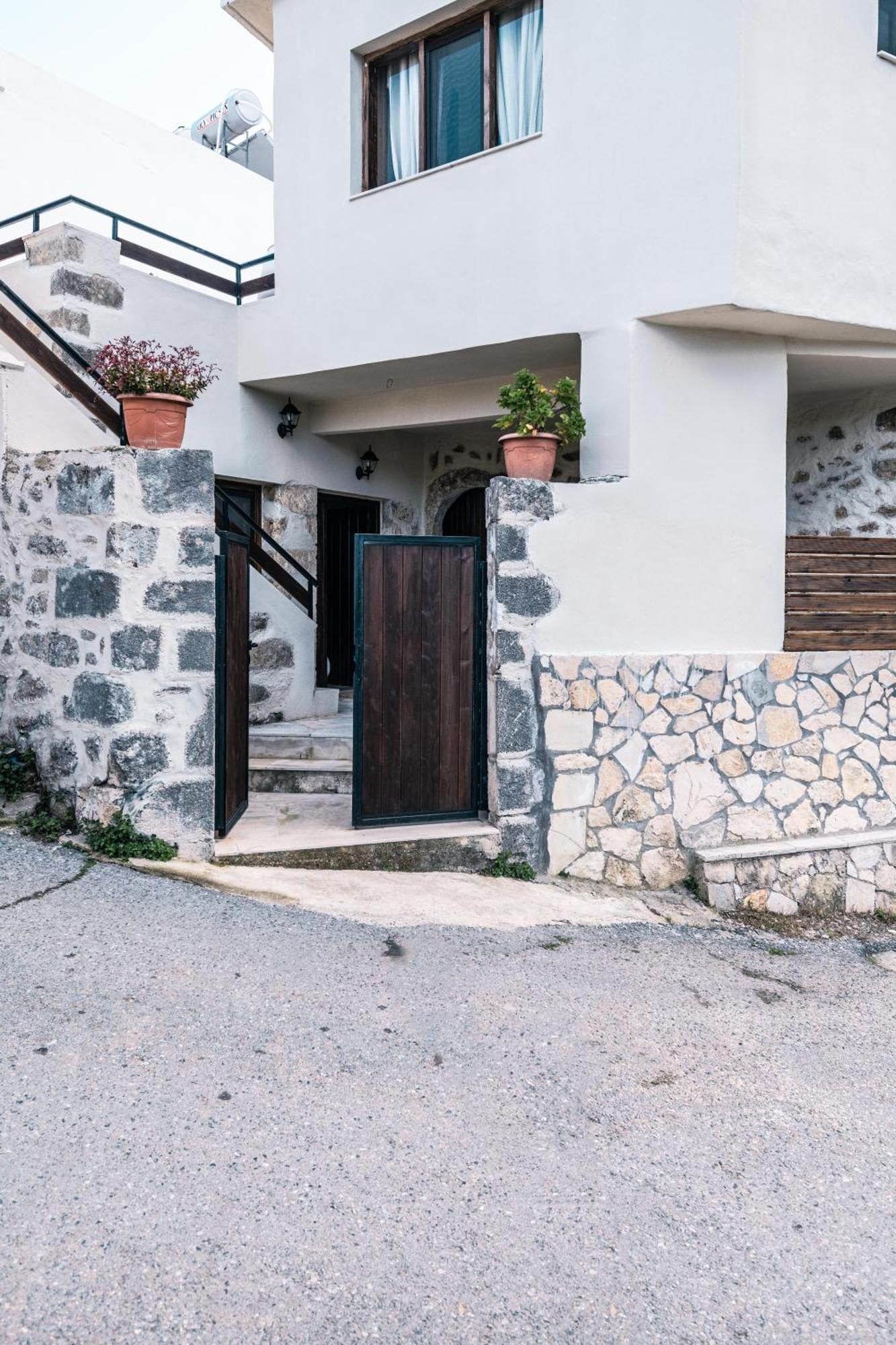 Vila To Patriko Kournás Exteriér fotografie